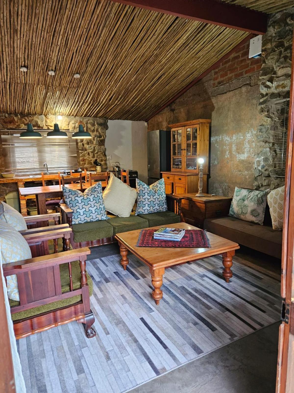 The Riverdeck Accommodation And Backpackers Knysna Eksteriør billede