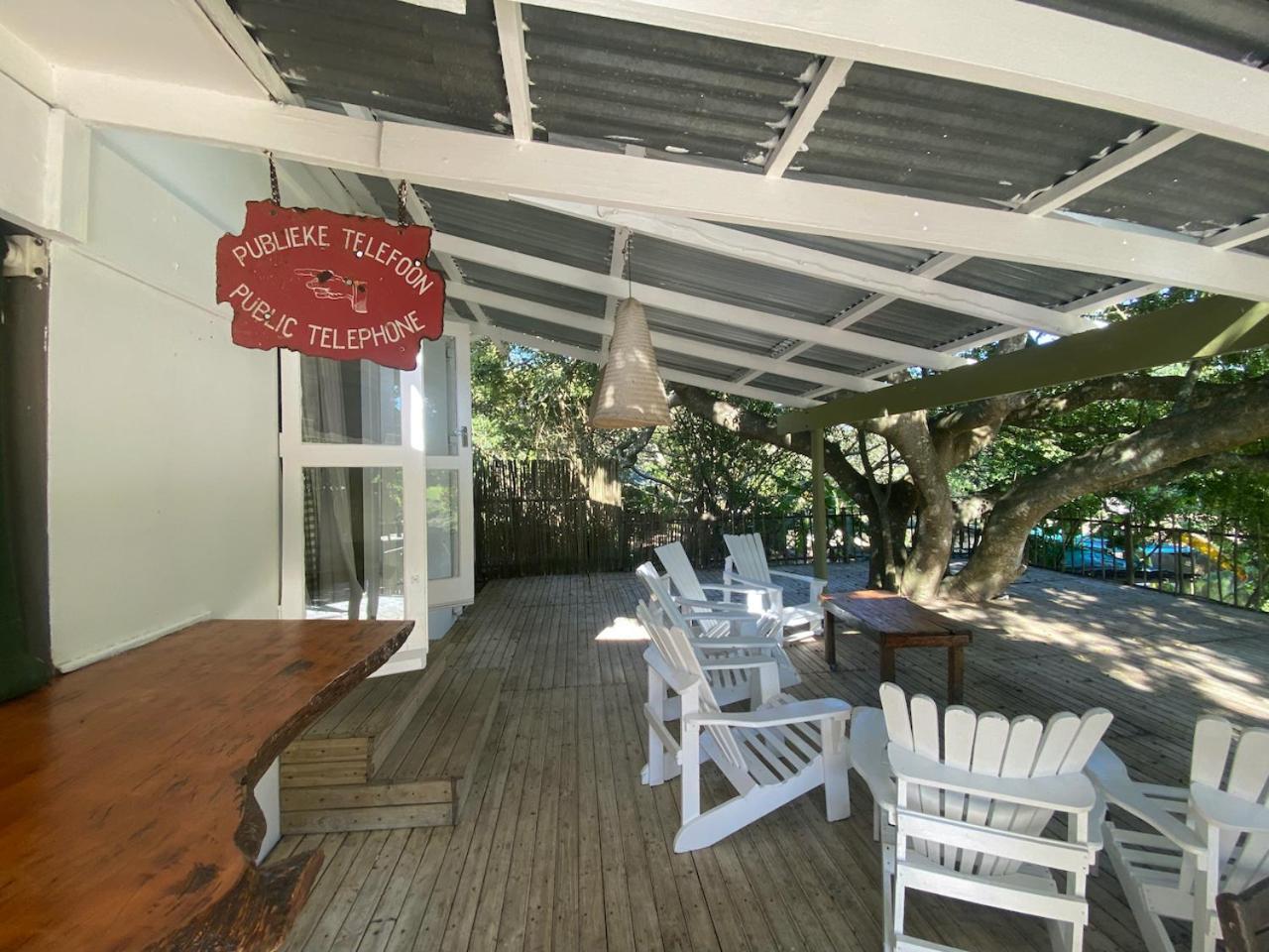 The Riverdeck Accommodation And Backpackers Knysna Eksteriør billede