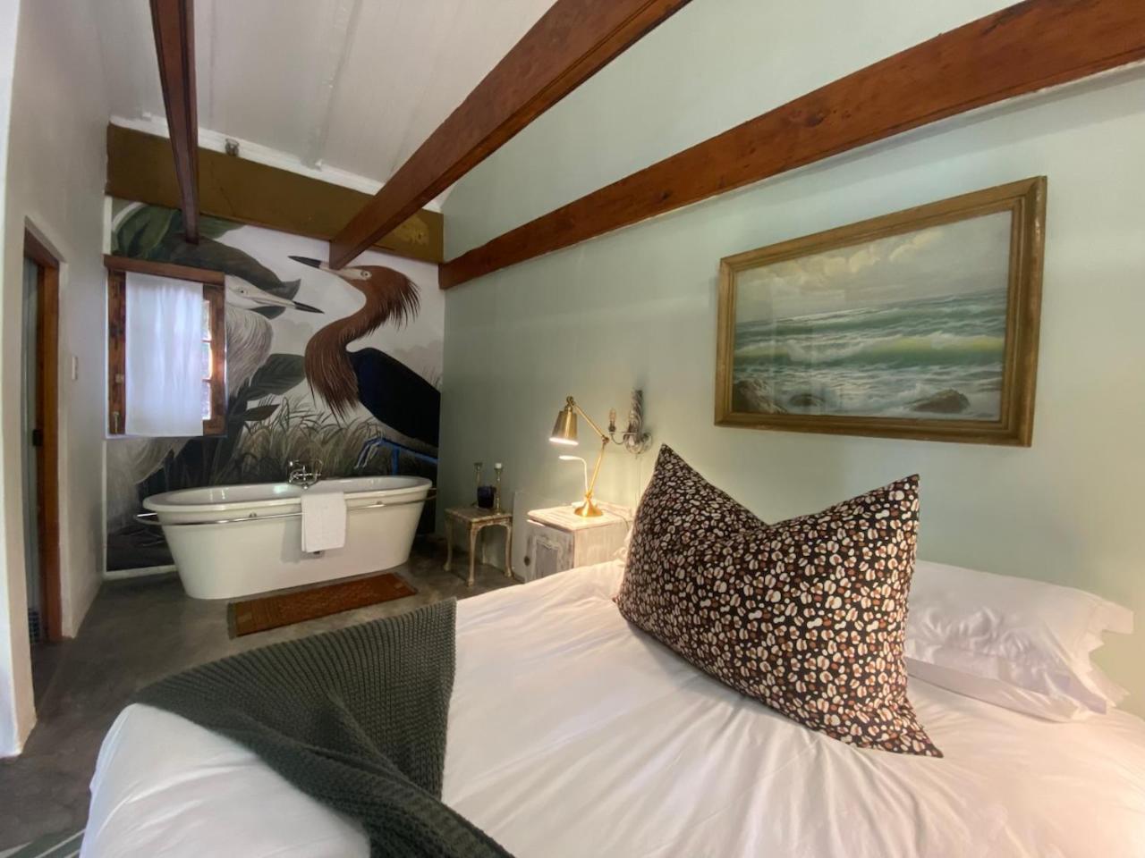 The Riverdeck Accommodation And Backpackers Knysna Eksteriør billede