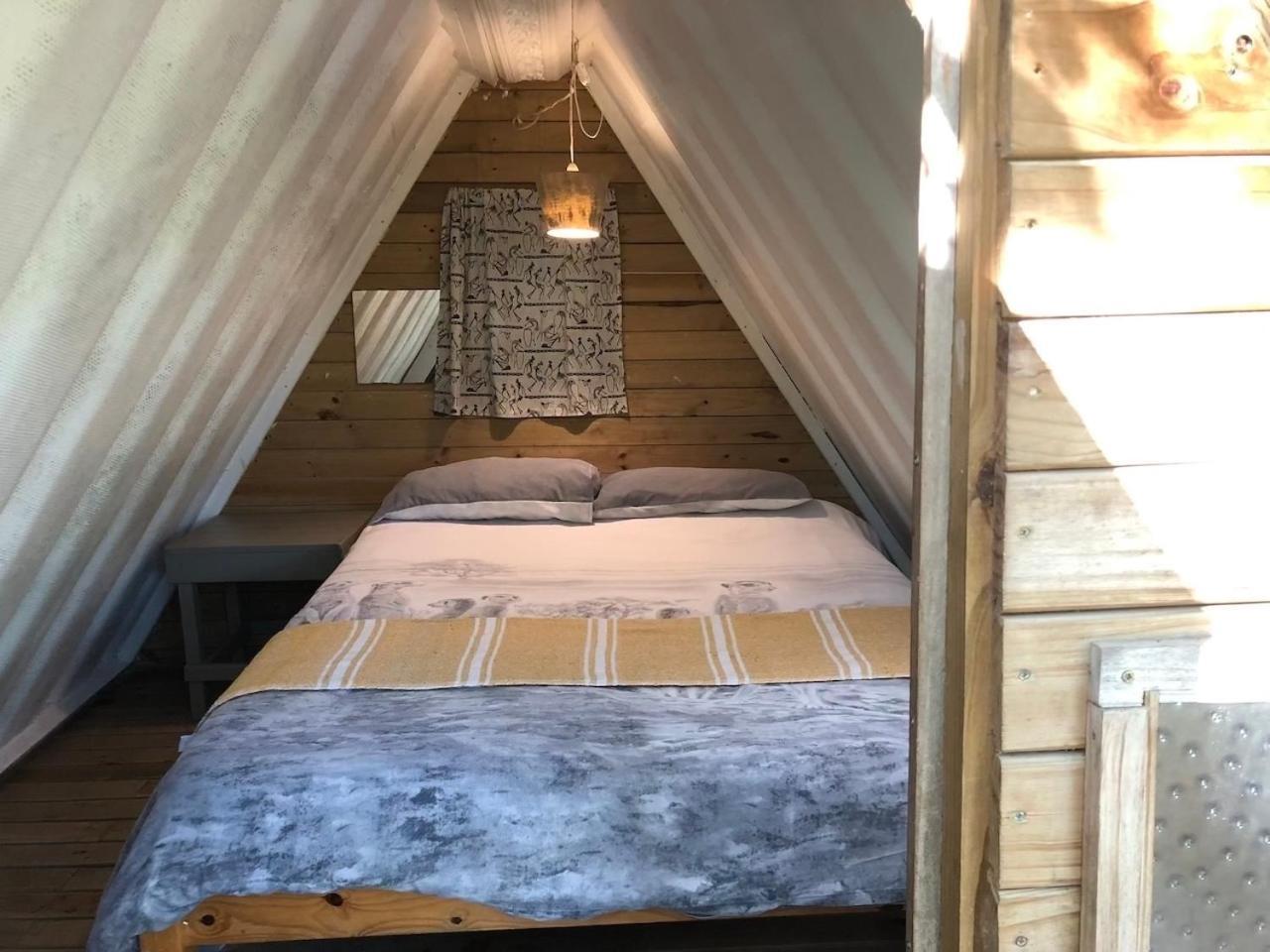 The Riverdeck Accommodation And Backpackers Knysna Eksteriør billede