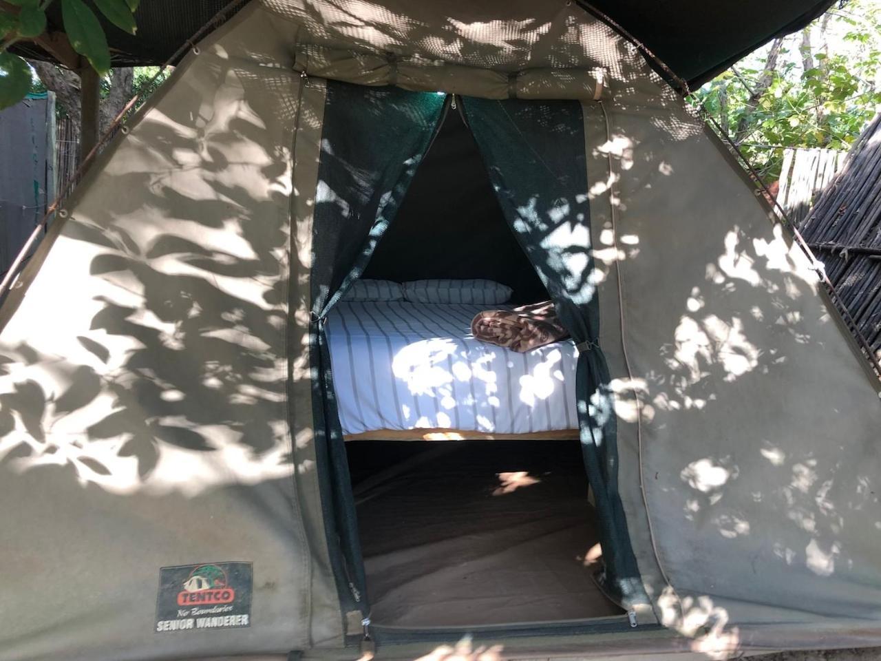 The Riverdeck Accommodation And Backpackers Knysna Eksteriør billede