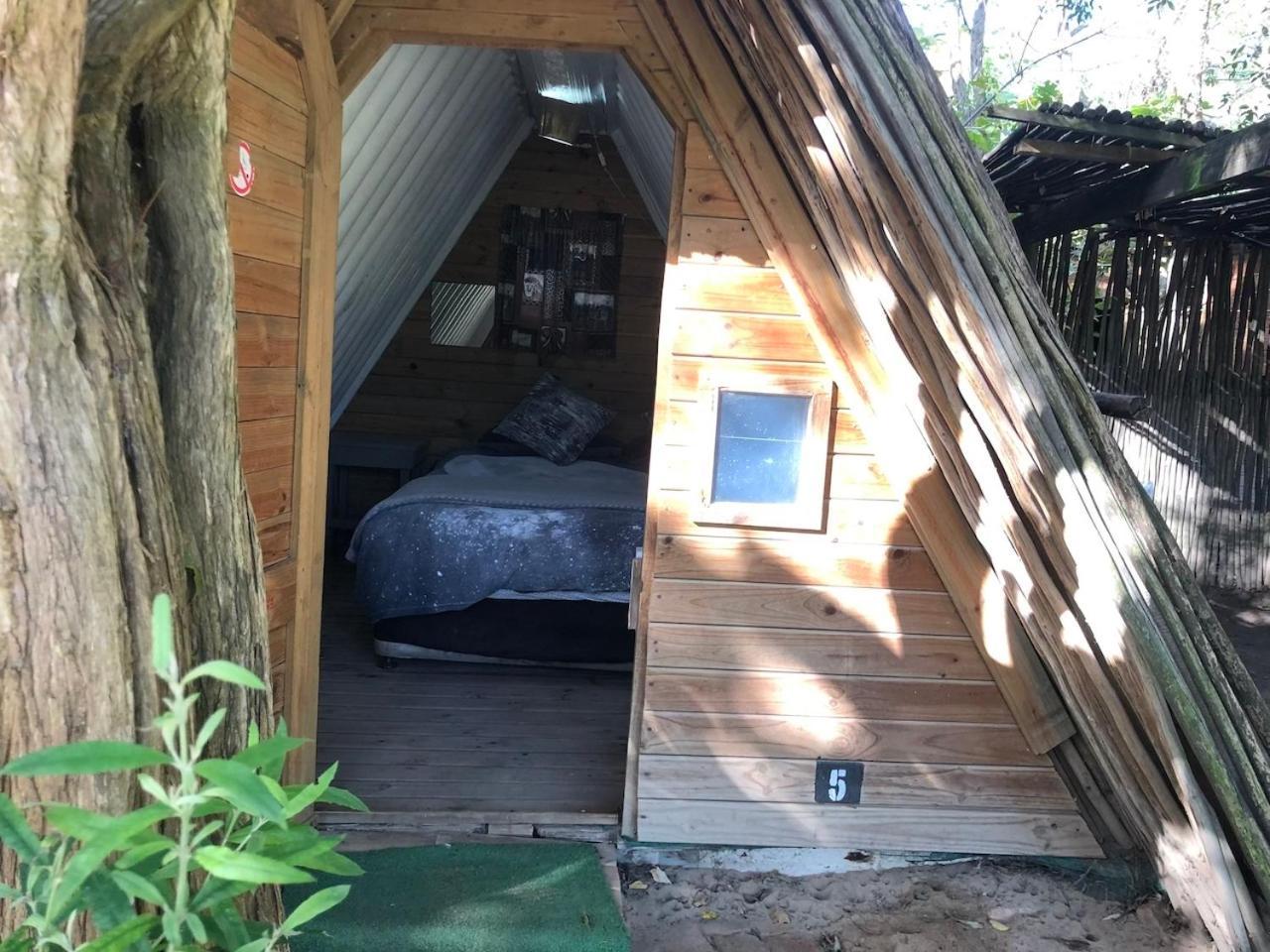 The Riverdeck Accommodation And Backpackers Knysna Eksteriør billede