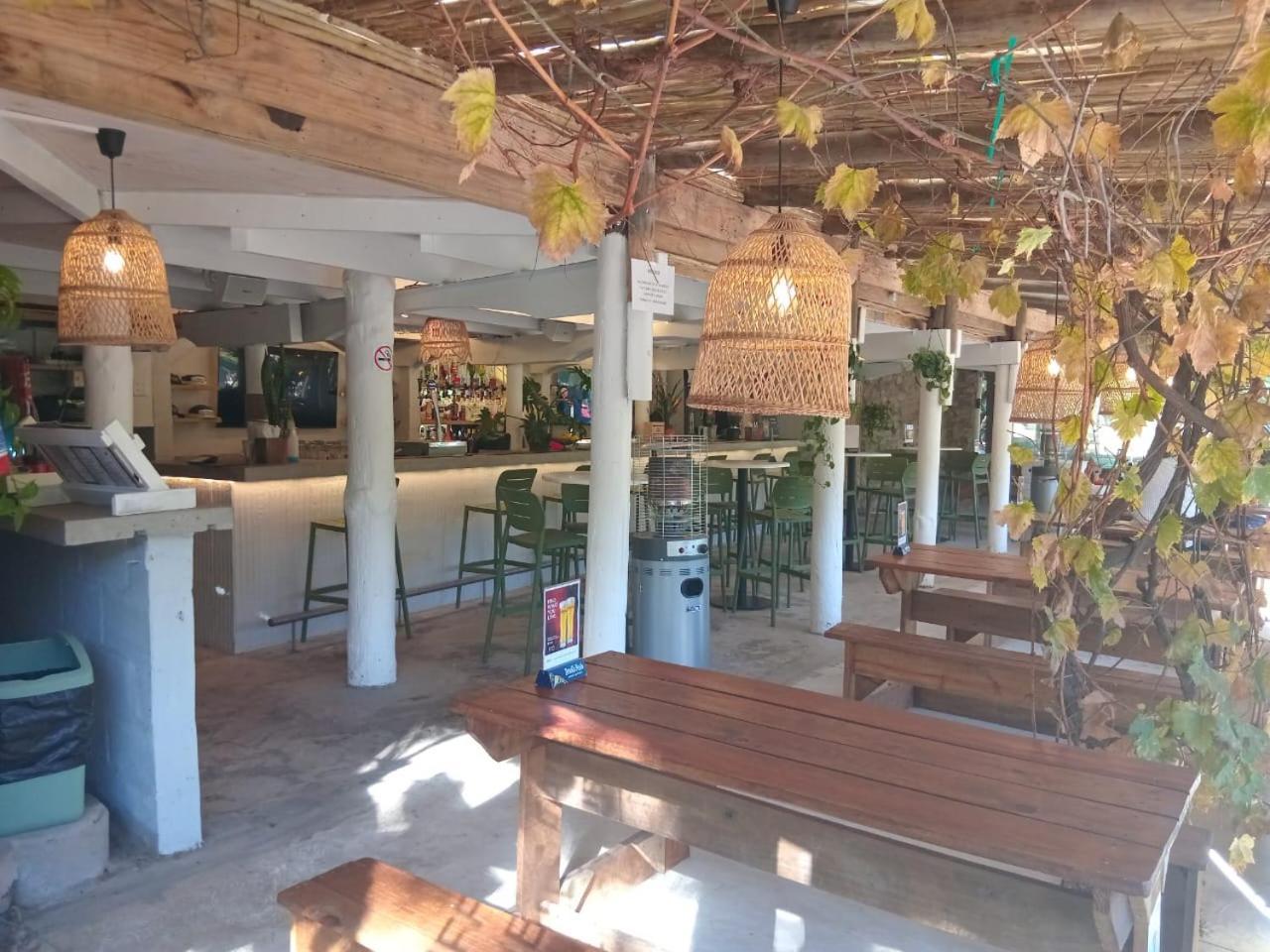 The Riverdeck Accommodation And Backpackers Knysna Eksteriør billede