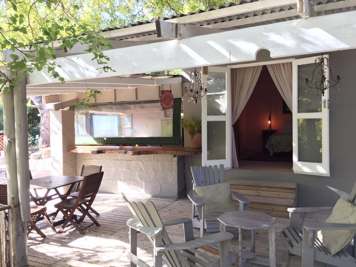 The Riverdeck Accommodation And Backpackers Knysna Eksteriør billede